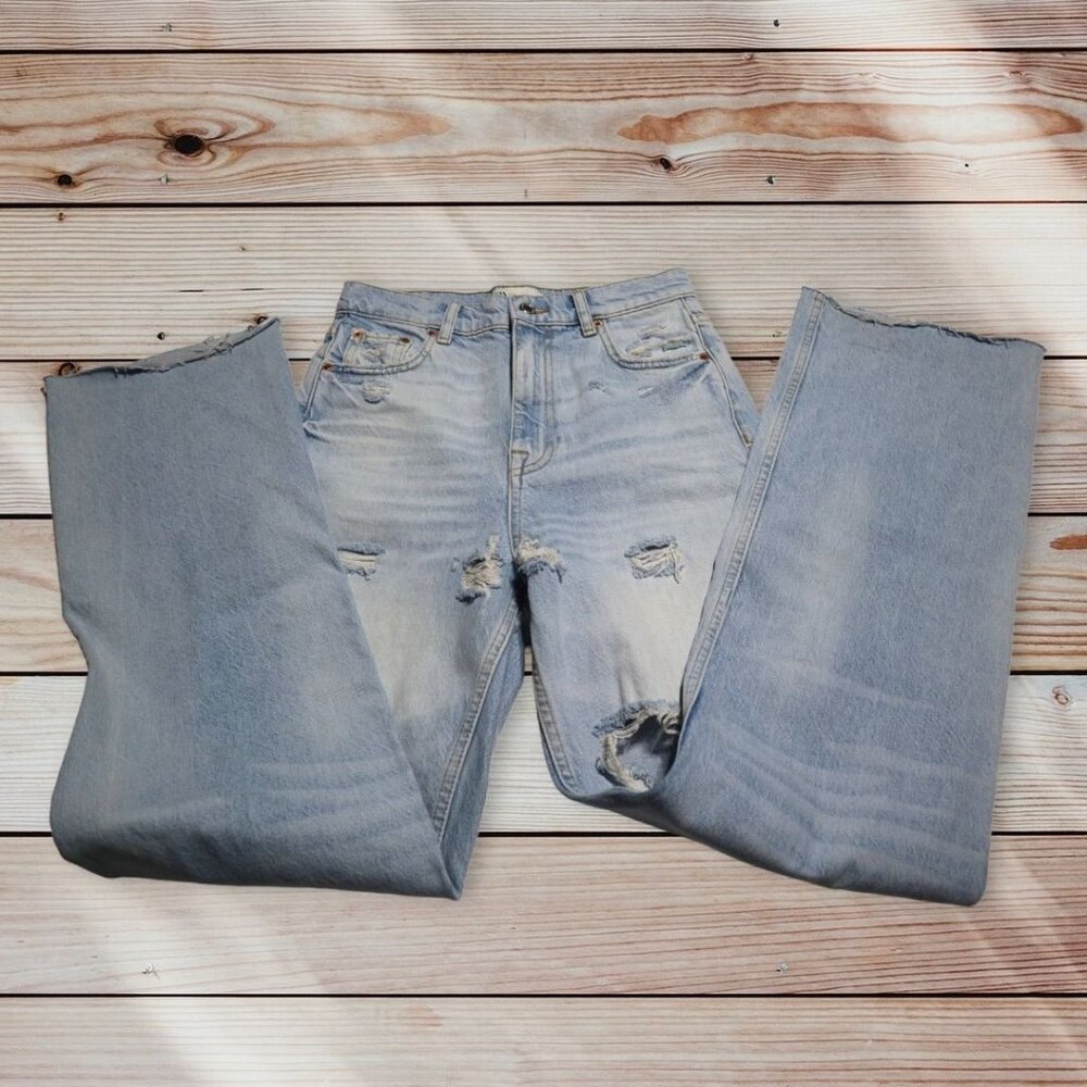 Zara Straight Cut Distressed Jeans Size 4